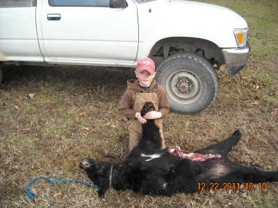 9 year old boys bear with the white V